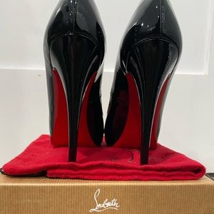 CHRISTIAN LOUBOUTIN Very Prive